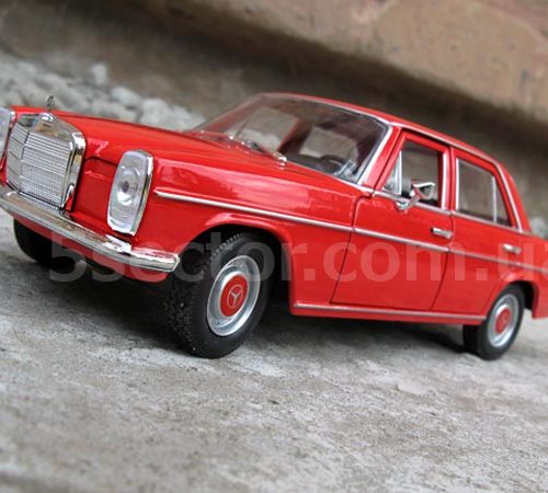 Mercedes-Benz 220 (W115) 1968 Коллекционная модель 1:24