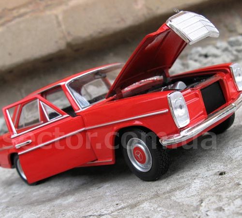 Mercedes-Benz 220 (W115) 1968 Коллекционная модель 1:24