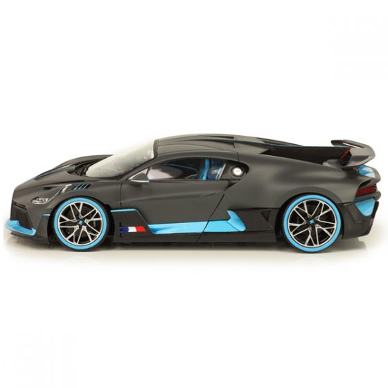 Bugatti Divo Коллекционная модель автомобиля 1:18