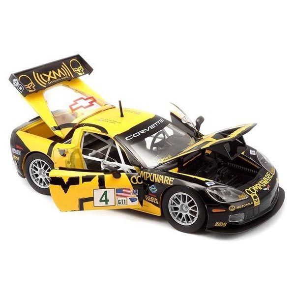 Chevrolet Corvette C6R No.4 Compuware O.Beretta/O.Gavin Модель 1:24