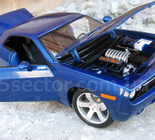 Dodge Challenger Concept 2006 Коллекционная модель 1:18