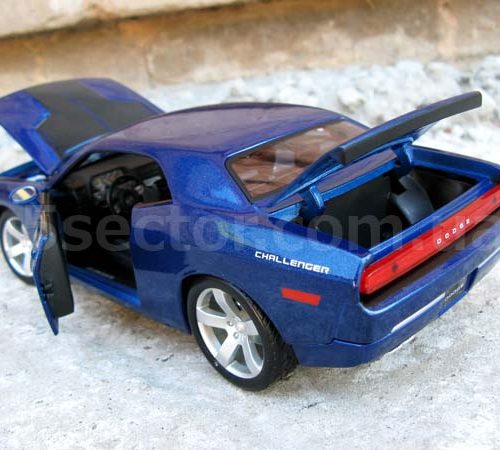 Dodge Challenger Concept 2006 Коллекционная модель 1:18