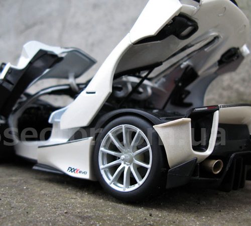 Ferrari FXX-K Evo No.70 2018 Коллекционная модель 1:18