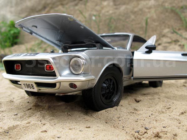 Shelby GT500 1968 Коллекционная модель 1:18