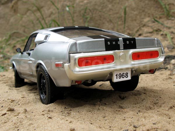 Shelby GT500 1968 Коллекционная модель 1:18