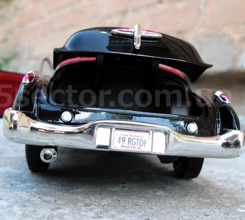 Buick Roadmaster Convertible 1949 Модель 1:18