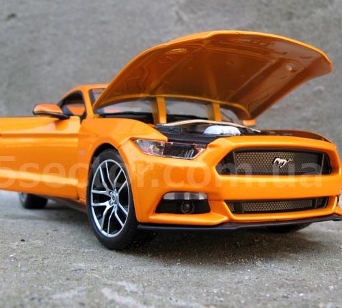 Ford Mustang GT 2015 Коллекционная модель 1:18
