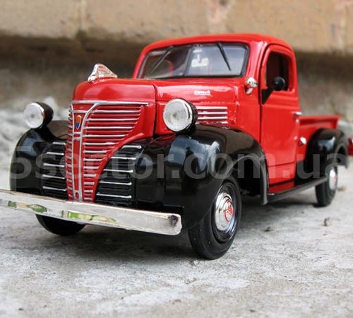 Plymouth Pickup 1941 Коллекционная модель 1:24