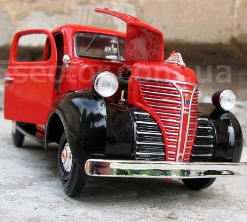 Plymouth Pickup 1941 Коллекционная модель 1:24