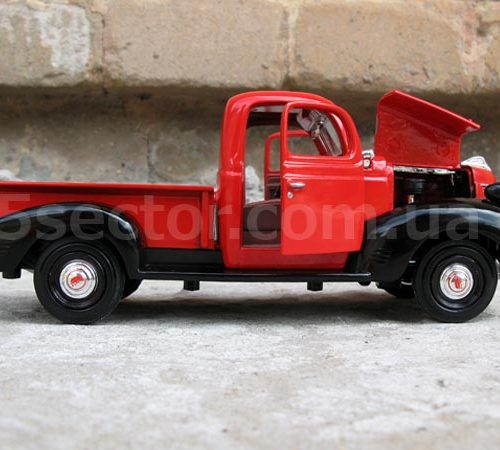 Plymouth Pickup 1941 Коллекционная модель 1:24