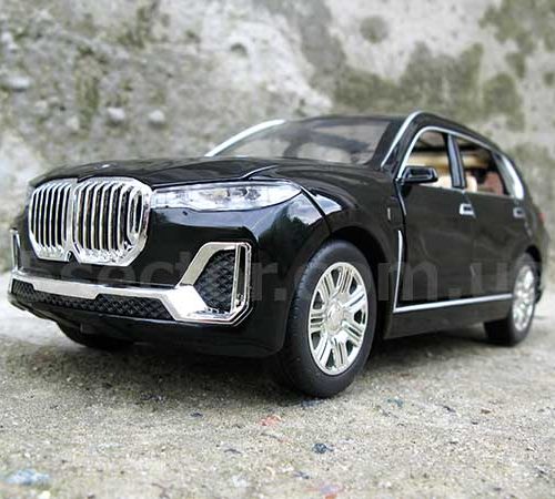 BMW X7 Коллекционная модель автомобиля 1:24