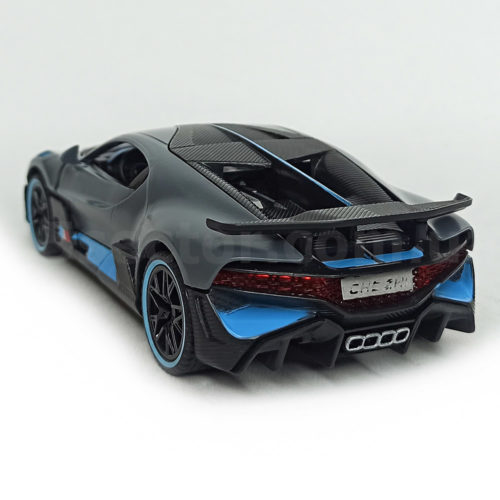 Bugatti Divo Коллекционная модель автомобиля 1:32 Серый