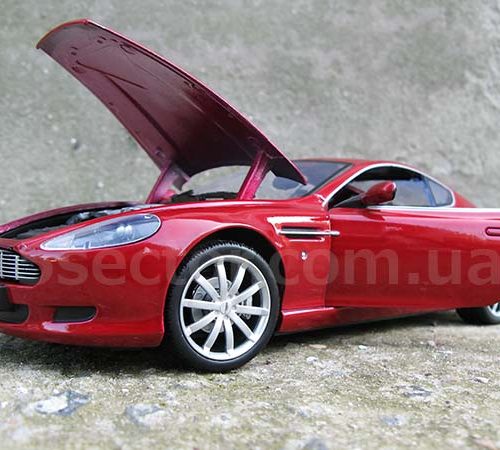 Aston Martin DB9 Модель 1:18 Красный