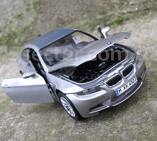 BMW M3 (E92M) Модель 1:24 Серый