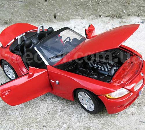 BMW Z4 (E85) 2008 Модель 1:18 Красный