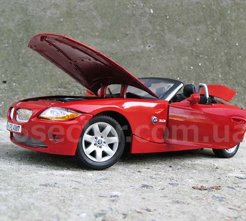 BMW Z4 (E85) 2008 Модель 1:18 Красный