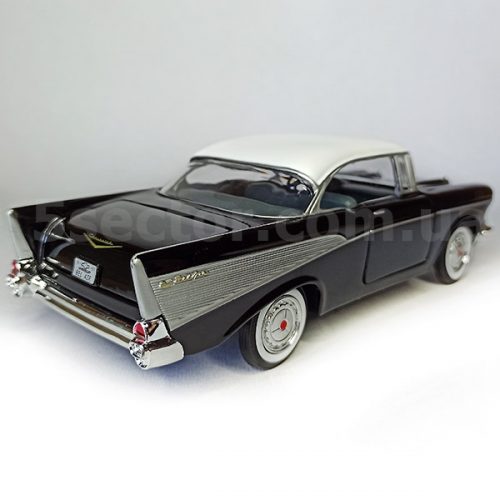 Chevrolet Bel Air 1957 Модель 1:24 Черный