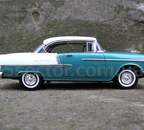 Chevrolet Bel Air Hardtop 1955 Модель 1:18 Зеленый