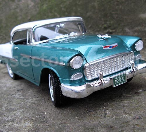 Chevrolet Bel Air Hardtop 1955 Модель 1:18 Зеленый