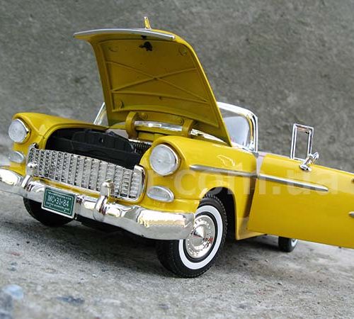 Chevrolet Bel Air convertible 1955 Модель 1:18 Желтый