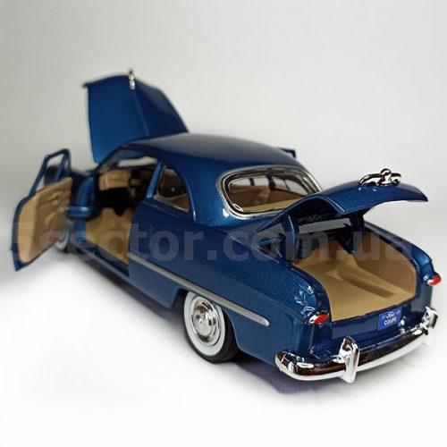 Ford Custom Club Coupe 1949 Модель 1:24 Синий