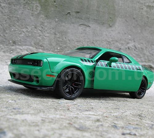 Dodge Challenger SRT Hellcat 2018 Модель 1:24 Зеленый