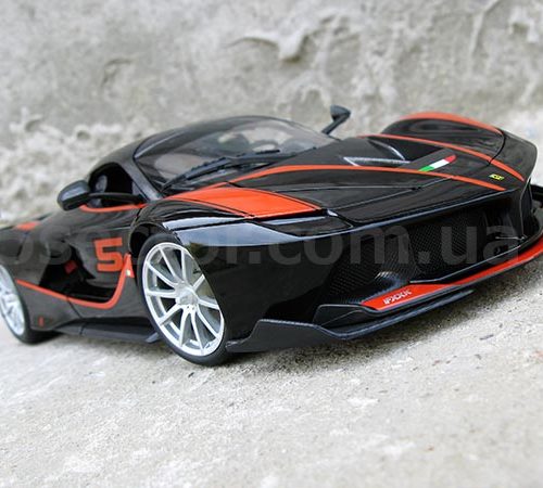 Ferrari FXX-K No.5 2015 Модель 1:18 Черный