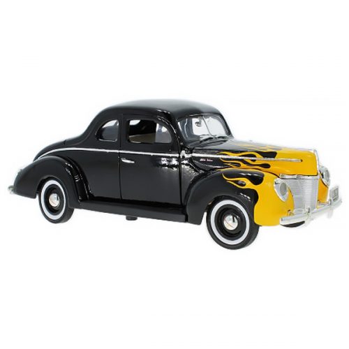 Ford Deluxe 1940 Модель 1:18 Черный