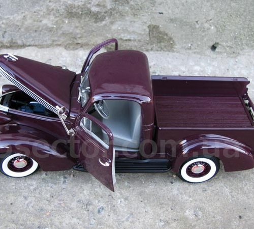 Studebaker Coupe Express pickup 1937 Модель 1:18 Бордовый