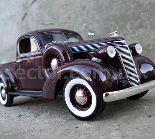 Studebaker Coupe Express pickup 1937 Модель 1:18 Бордовый