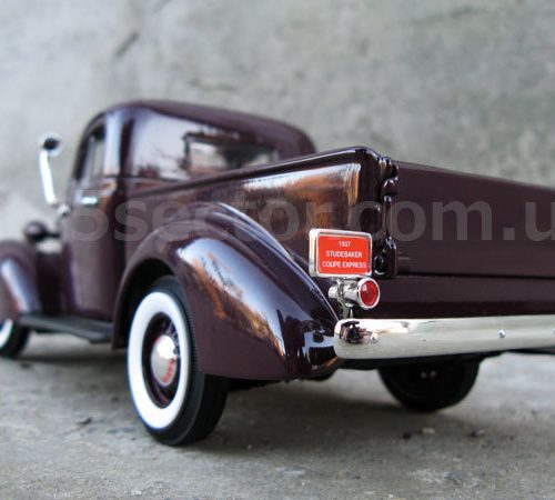 Studebaker Coupe Express pickup 1937 Модель 1:18 Бордовый