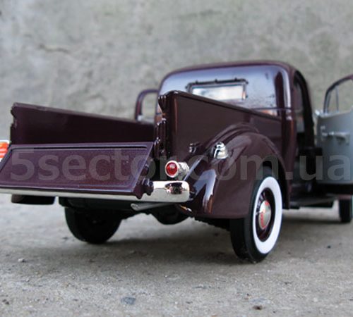 Studebaker Coupe Express pickup 1937 Модель 1:18 Бордовый