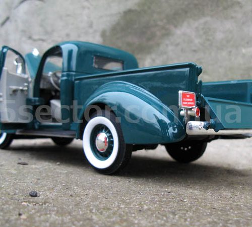 Studebaker Coupe Express pickup 1937 Модель 1:18 Зеленый