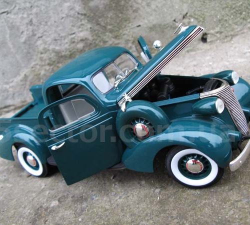 Studebaker Coupe Express pickup 1937 Модель 1:18 Зеленый