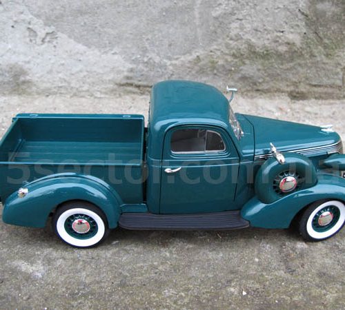 Studebaker Coupe Express pickup 1937 Модель 1:18 Зеленый