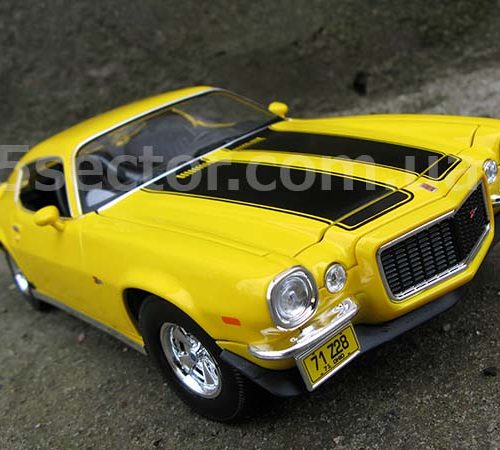 Chevrolet Camaro Z28 1971 Модель 1:18 Желтый