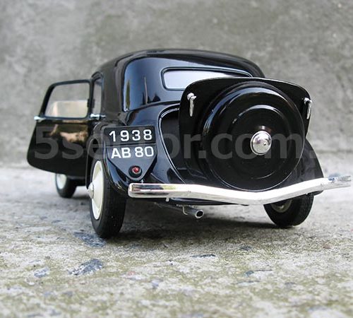 Citroen Traction 11CV 1937 Модель 1:18 Черный