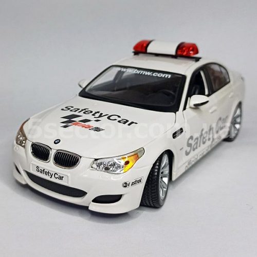 BMW M5 Safety Car Модель 1:18 Белый