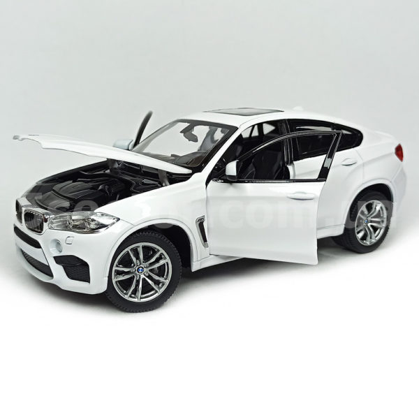 BMW X6M Коллекционная модель 1:24 Белый