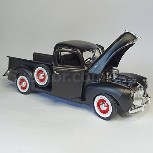 Ford Pickup 1940 Tuning Модель 1:18 Черный матовый