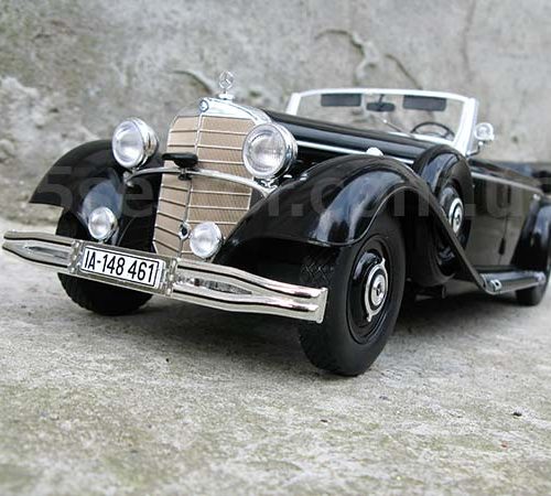 Mercedes-Benz 770 (W150) 1938 Модель 1:18 Черный