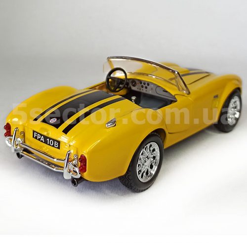 Shelby Cobra 427 1967 Модель 1:24 Желтый