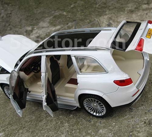 Mercedes-Maybach GLS 600 Модель 1:24 Белый