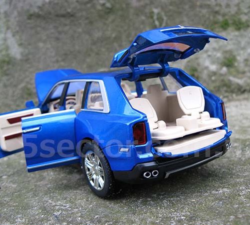 Rolls-Royce Cullinan Модель 1:24 Синий