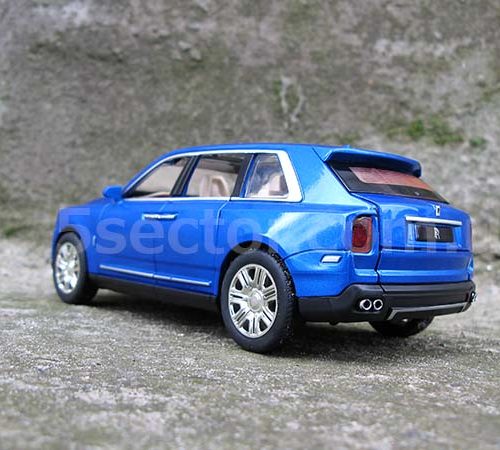 Rolls-Royce Cullinan Модель 1:24 Синий