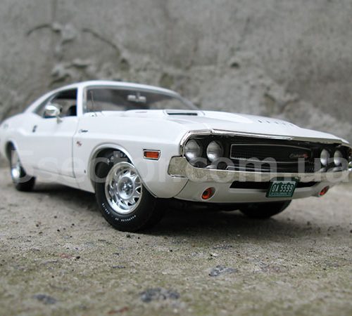 Dodge Challenger R/T 1970 Vanishing Point Модель 1:18