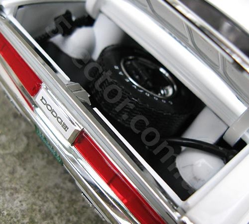 Dodge Challenger R/T 1970 Vanishing Point Модель 1:18