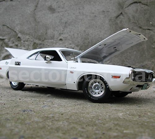 Dodge Challenger R/T 1970 Vanishing Point Модель 1:18