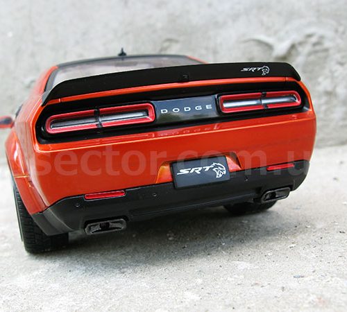 Dodge Challenger SRT Hellcat Redeye 2020 Модель 1:18