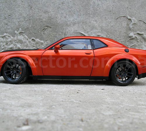 Dodge Challenger SRT Hellcat Redeye 2020 Модель 1:18